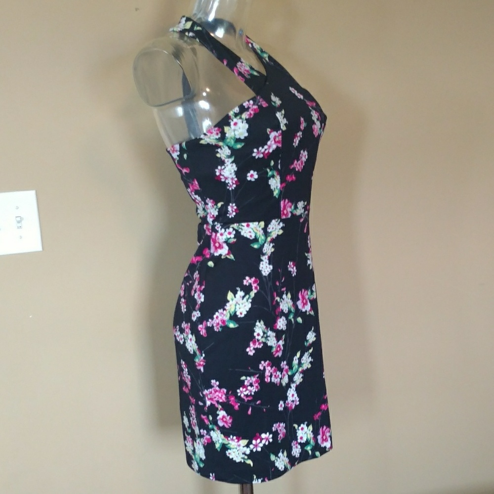 Floral zip up dress.